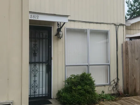 3812 Charbonnett Ct #4-E, Columbus, OH 43232