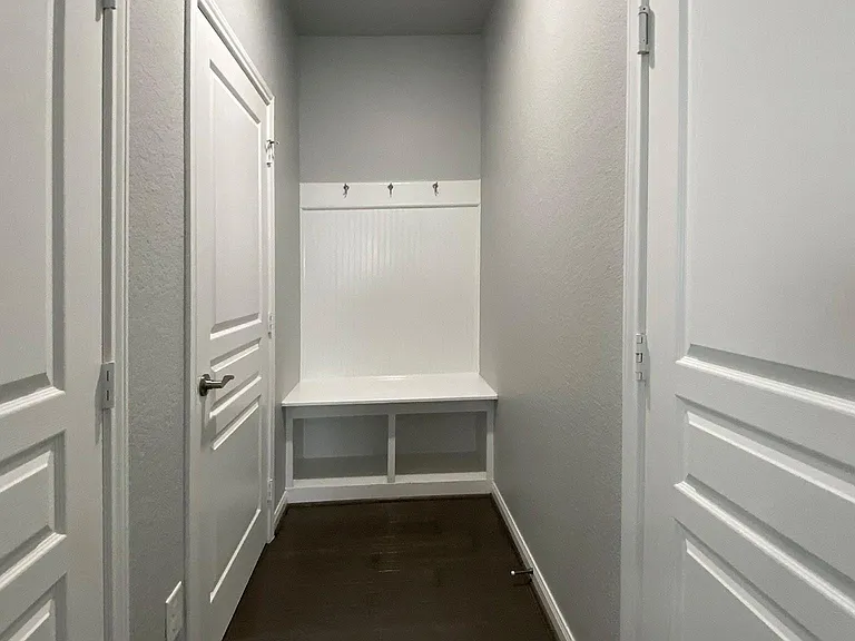 10 Pinestead Ct — Photo 6