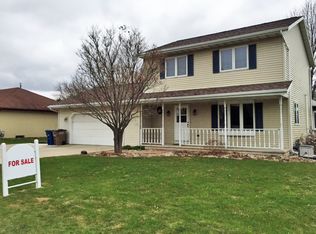 735 N Oakwood Rd, Oshkosh, WI 54904