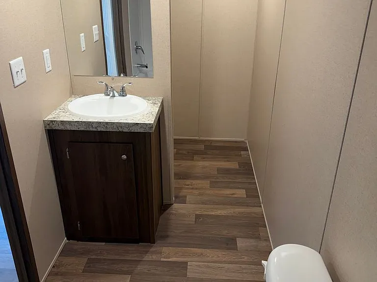 811 Bluebird Rd — Photo 9