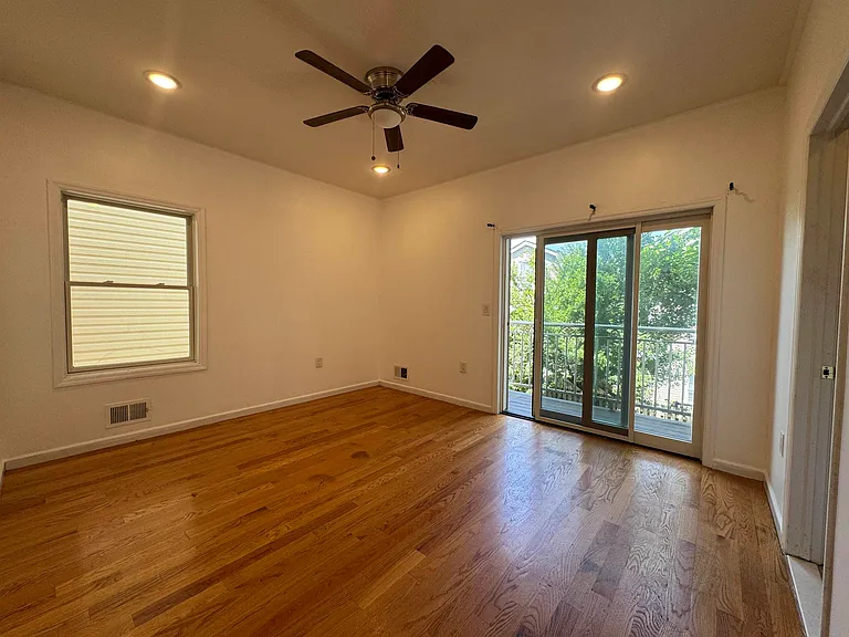 58 Bostwick Ave #1 — Photo 3