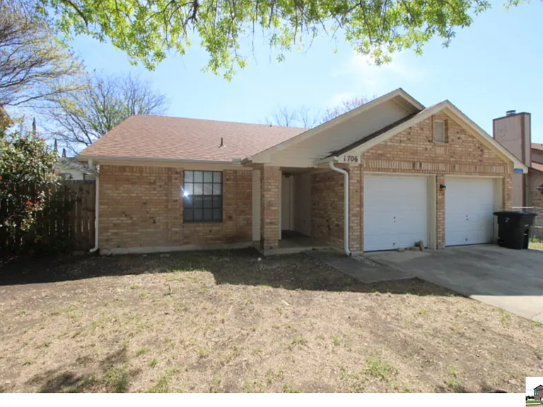 1706 Wickfield Way — Photo 4