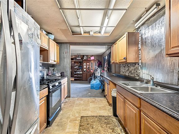 4th image of 1677 Alta Vista Road