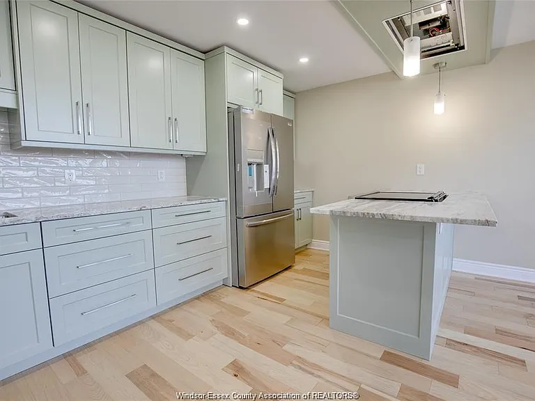 111 Riverside Dr E #1607 — Photo 5