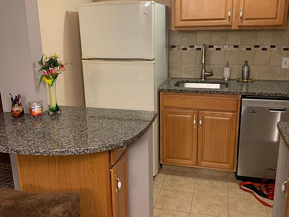 2nd image of 126 Biruta St #3B