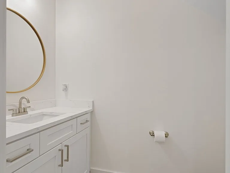 2713 SW Shackelton Ave #1 — Photo 9