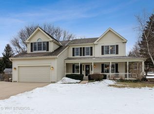 932 McConnoiche Ct, West Dundee, IL 60118