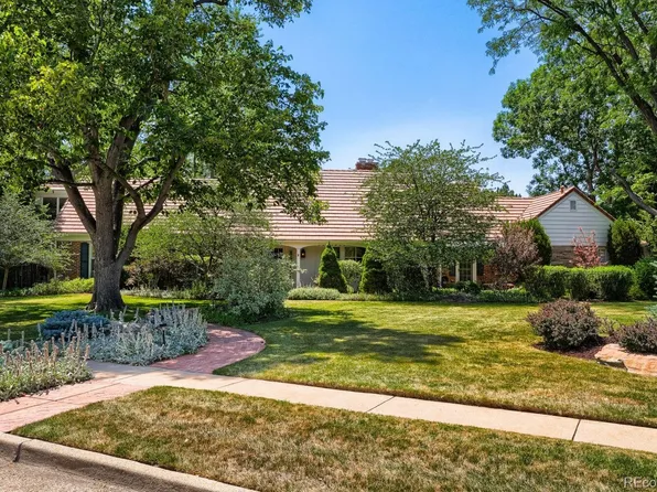 5522 W Lakeridge Road, Lakewood, CO 80227