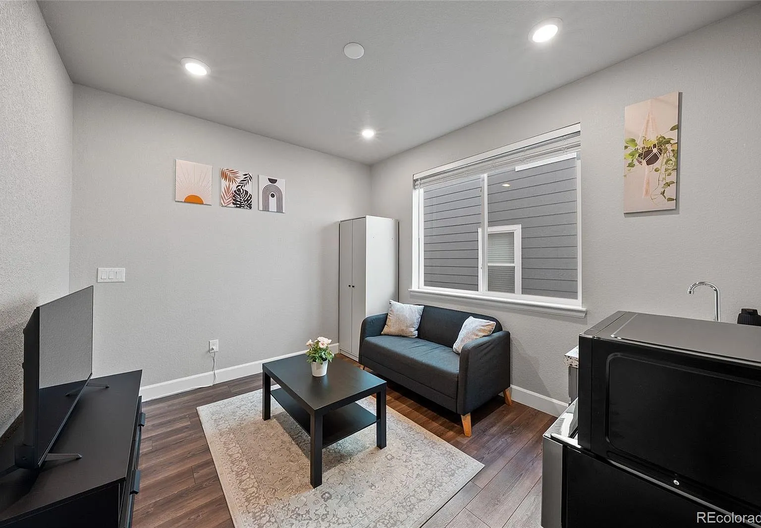 5 bed, 3.0 bath, 3766 sqft, $3,795 — Photo 3