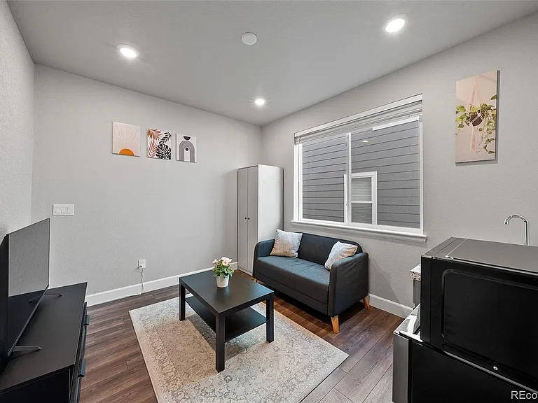 3807 Red Valley Ln — Photo 3