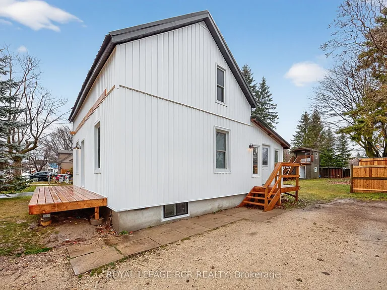 170 Young St — Photo 20