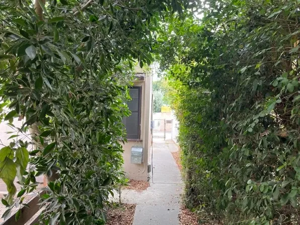 2211 20th St APT D, Santa Monica, CA 90405