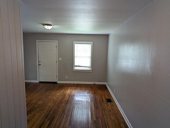 3rd image of 1520 Cleveland St