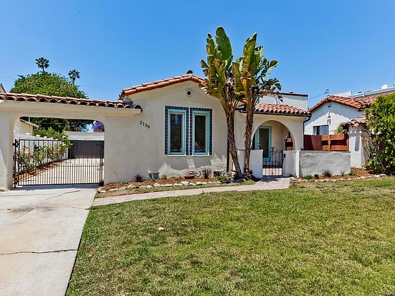 3rd image of 2139 Balsam Ave