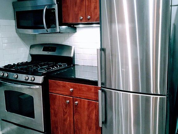 4th image of 170 E 94th St APT 2G