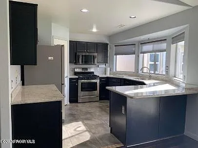 7810 N Highview — Photo 5