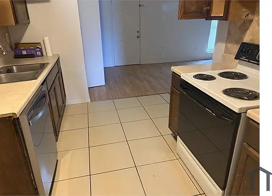 4805 Woodruff Dr — Photo 5
