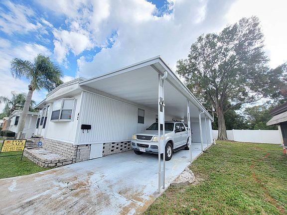 4th image of 3390 Gandy Blvd #42
