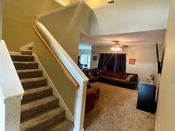 3rd image of 1217 Canyon Creek Cir