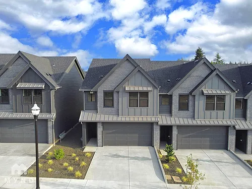 6902 NE 131st Way Photo 1