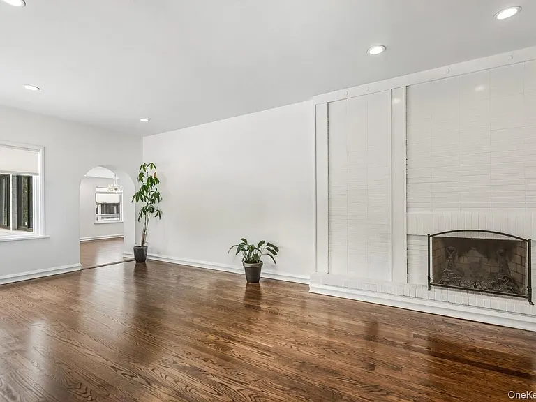 19 Frost Creek Dr — Photo 7