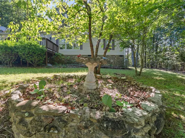 675 Pacoman Rd, Evington, VA 24550
