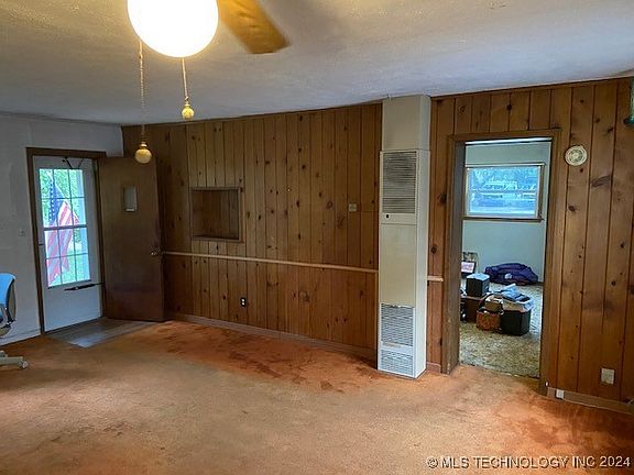 4th image of 403 S Urbana Ave