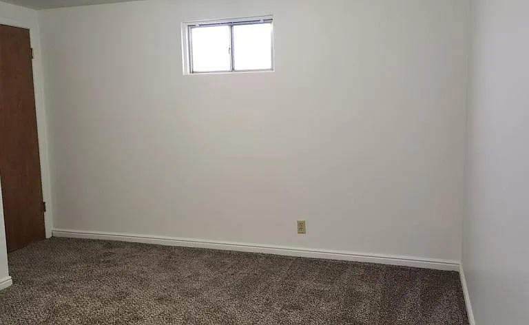 367 Overland Rd — Photo 13