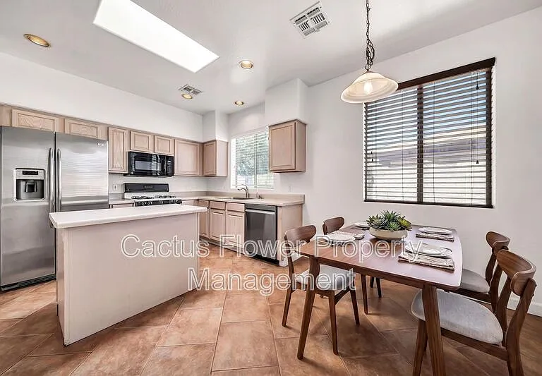 20276 N 64th Ave — Photo 18