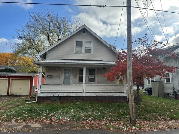 510 S Bauman Ct, Louisville, OH 44641