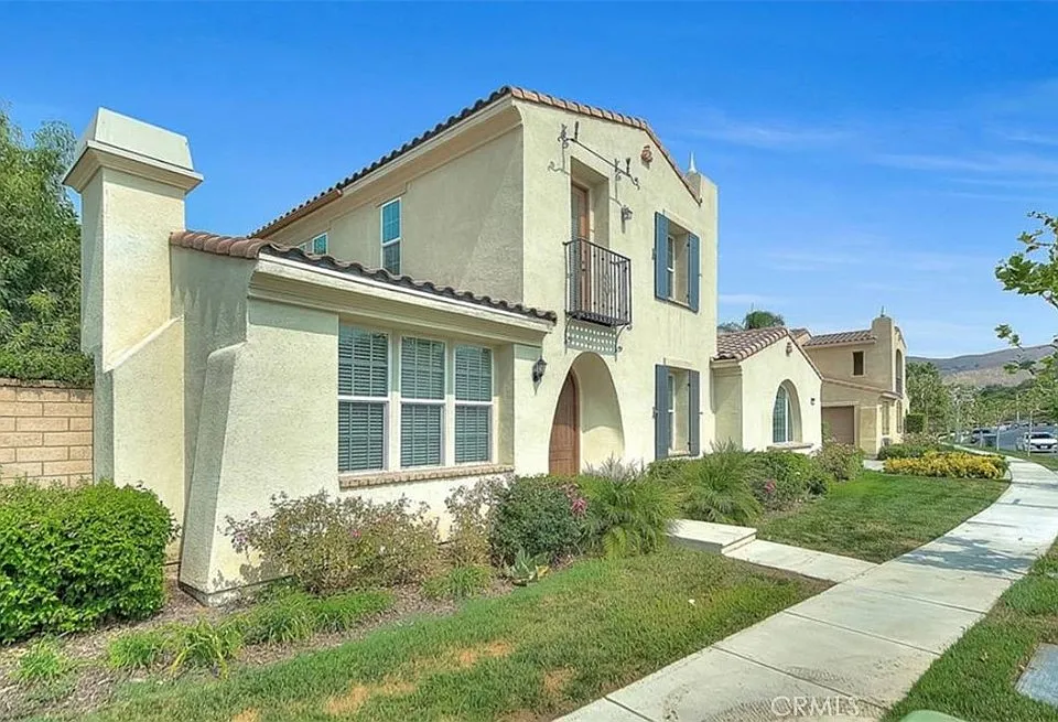 2907 Breezy Meadow Cir