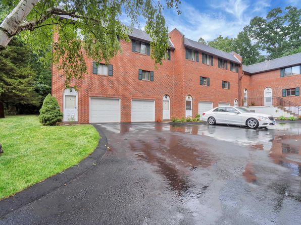 550 Darling St Unit 42A