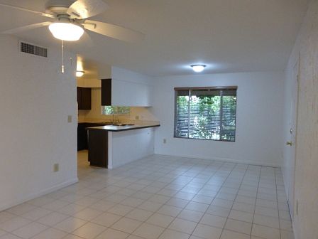2nd image of 602 E Auburn Dr