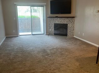 2176 Hedgerow Rd UNIT D, Columbus, OH 43220