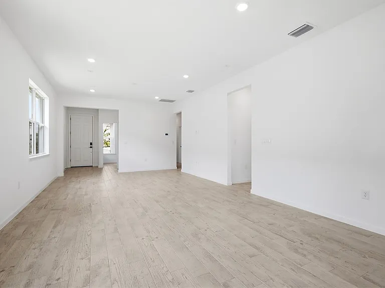 1331 Haven Cir — Photo 6