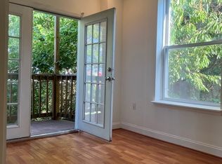 911 N 16th St #3, Philadelphia, PA 19130