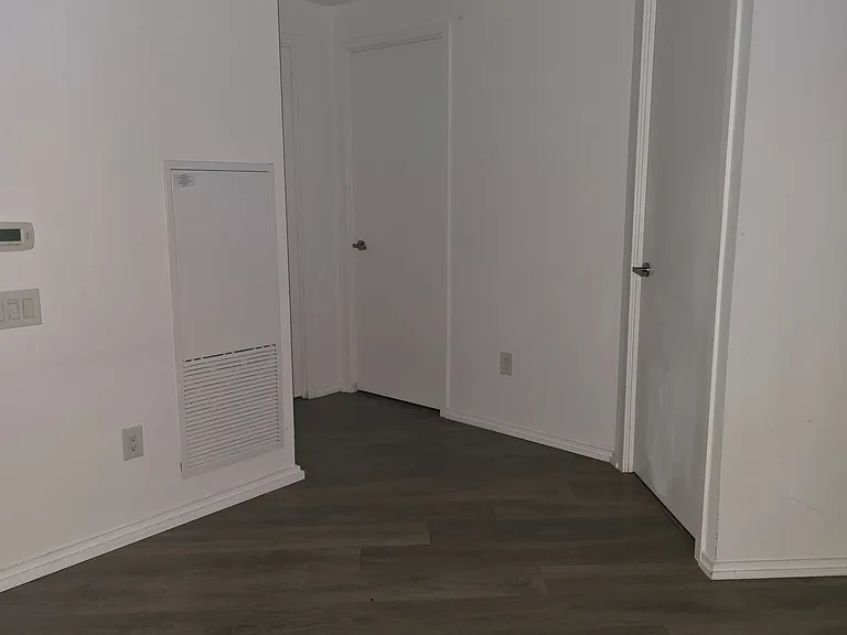 45 Charles St E #3002 — Photo 8