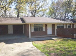 5915 N Bear Dr, Douglasville, GA 30135
