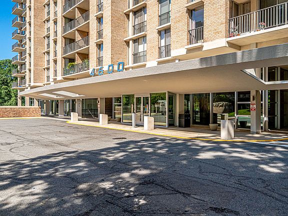 3rd image of 4600 S Four Mile Run Dr APT 936