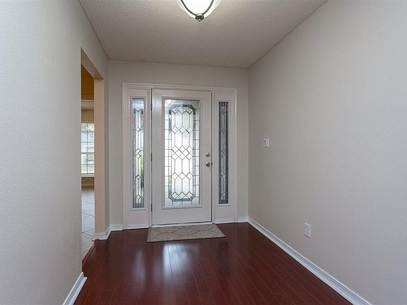 4th image of 5134 Cocoa Dr