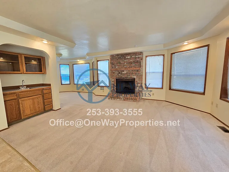 2855 Chambers Bay Dr — Photo 8