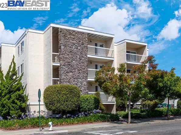 1221 Brighton Ave APT 11, Albany, CA 94706