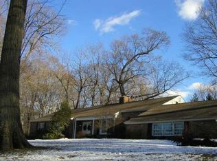 2600 Crum Creek Dr, Berwyn, PA 19312