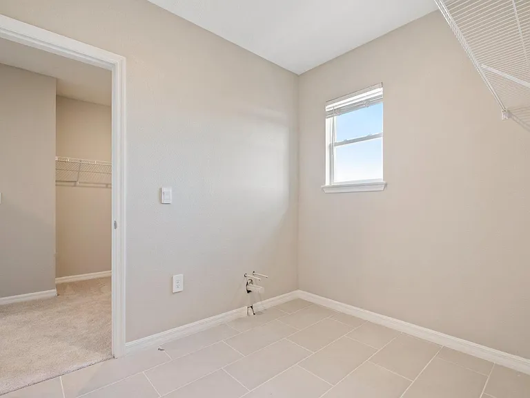 2081 Midnight Pearl Dr — Photo 18