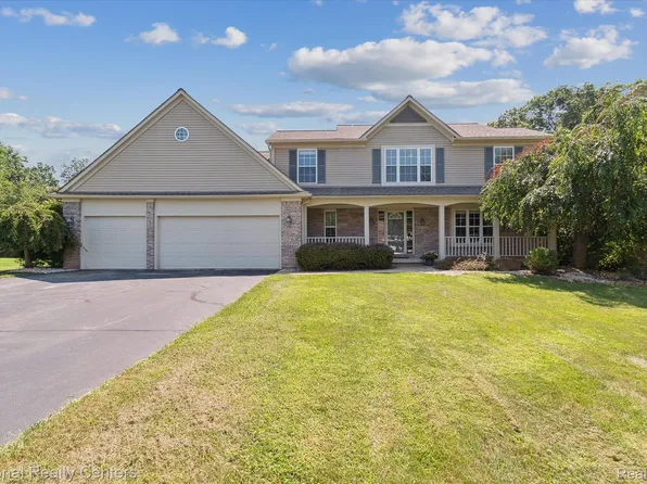 11459 Appaloosa Trl, Pinckney, MI 48169