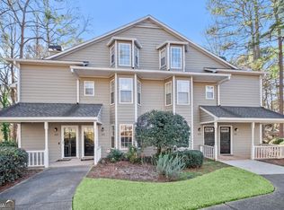 1495 Oakridge Ct, Decatur, GA 30033