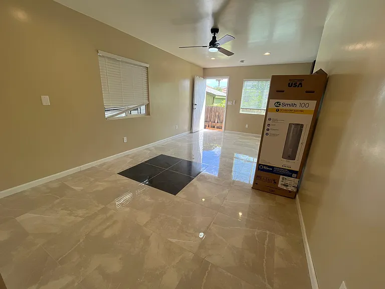 4858 Palm Ave — Photo 6