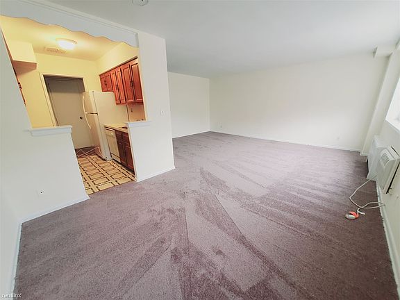 3rd image of 125 Prospect St APT 3G