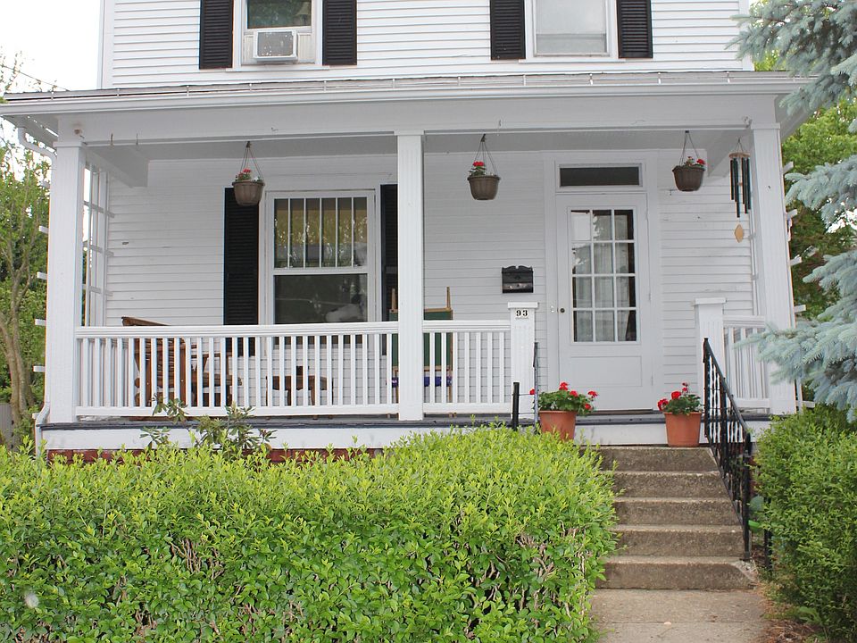 1st image of 93 Maplewood Dr
