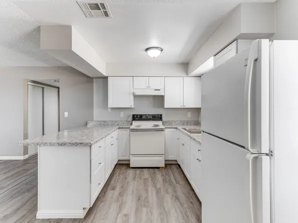 444 N 13th St #D, Las Vegas, NV 89101